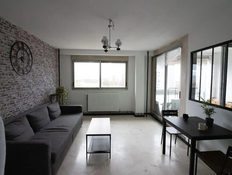 Logement Entier Proche De Lyon Venissieux