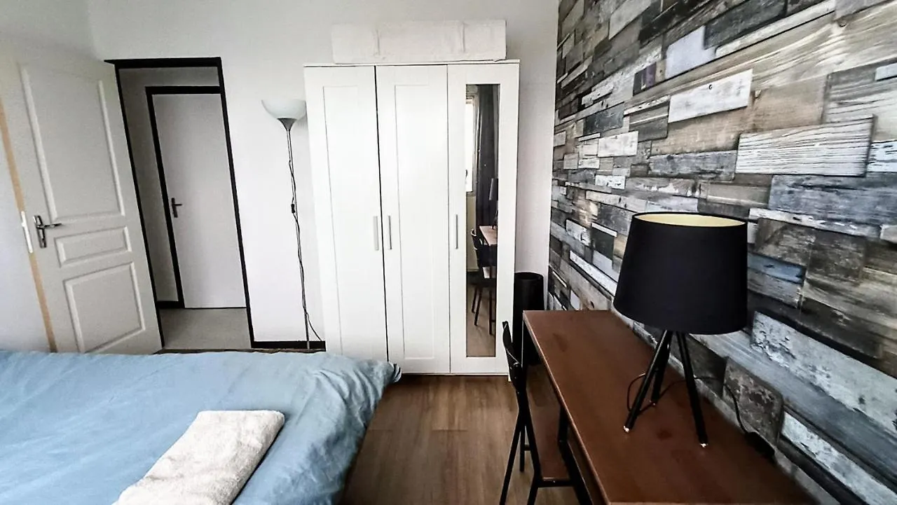 Apartment Logement Entier Proche De Lyon Venissieux France